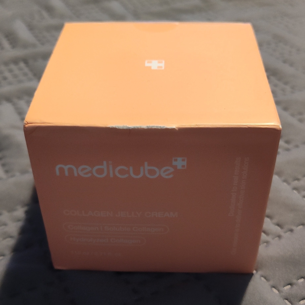 Medicube Collagen Jelly Cream - Peach Beige